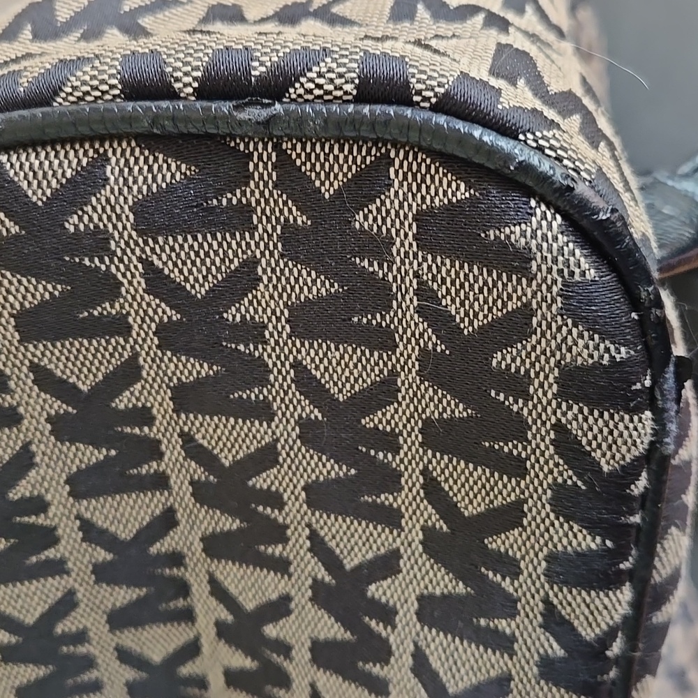 Michael Kors Jacquard Backpack Black/Tan - Picture 15 of 17